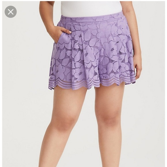 torrid Pants - 💐 Floral Lace Torrid Shorts